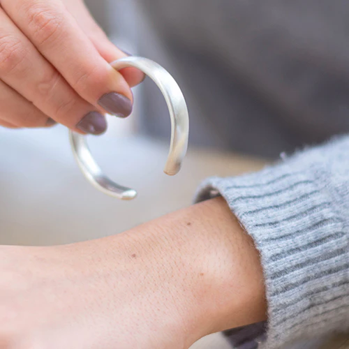 8mm Oval Silver Open Bangle - Image 3