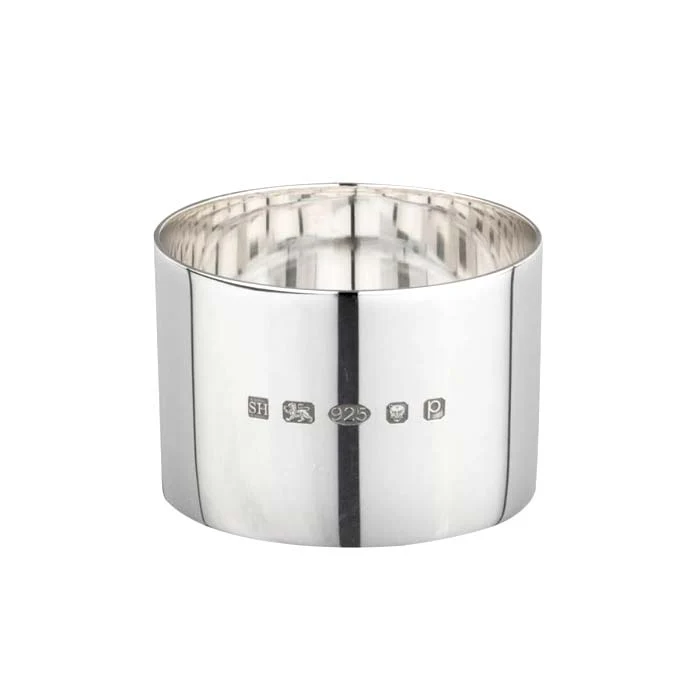 Classic Round Silver Napkin Ring - Image 3