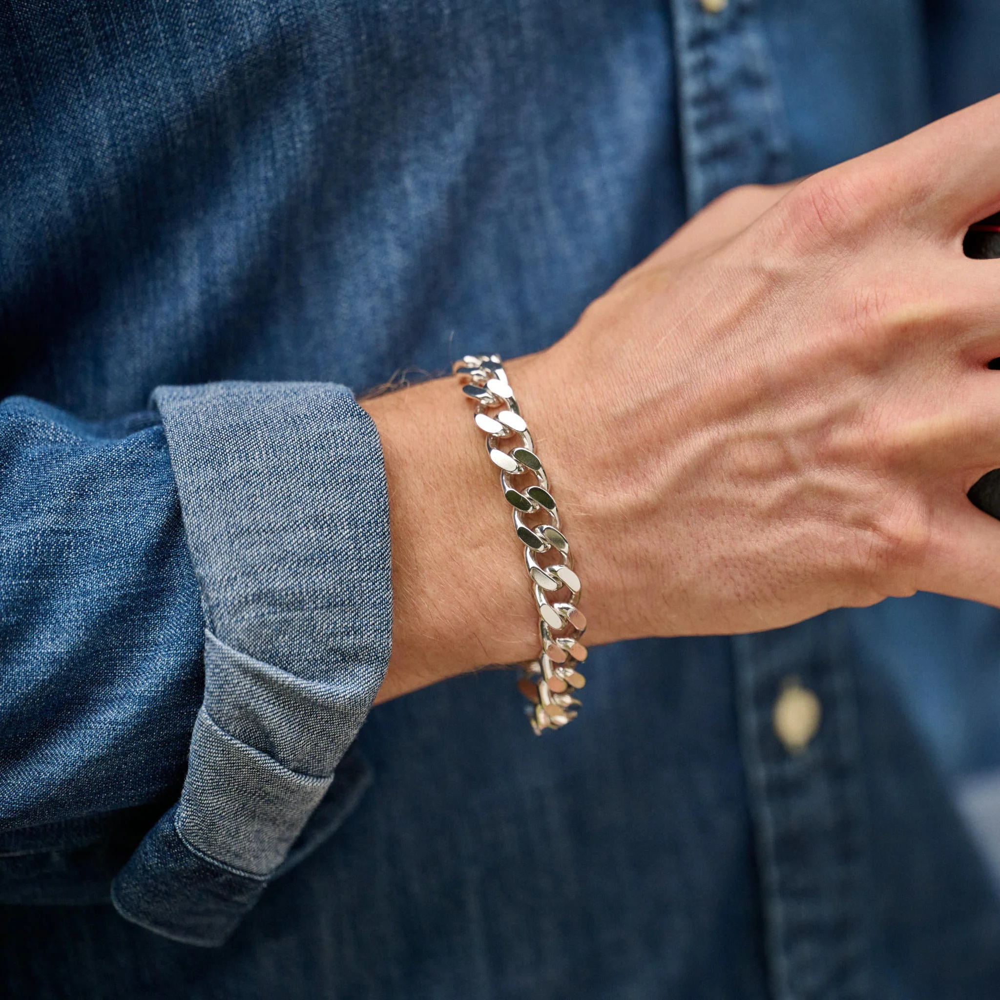 Mens Silver Heavy Curb Chain Bracelet - Image 3