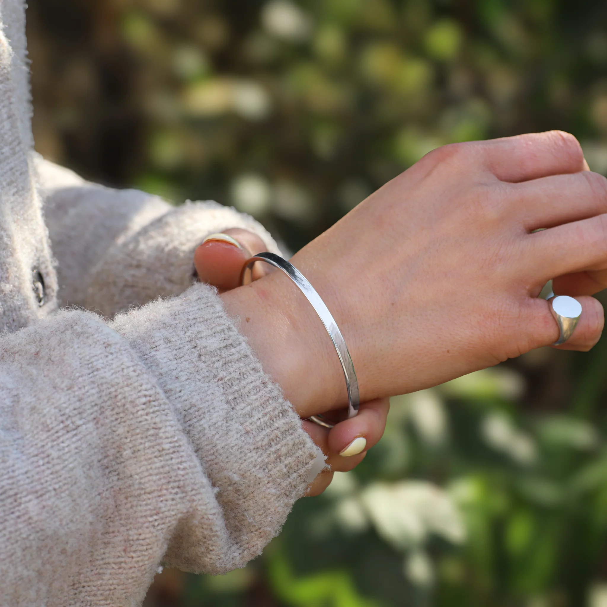 Silver Bangle No.2 - Classic Oval 4mm - Image 2