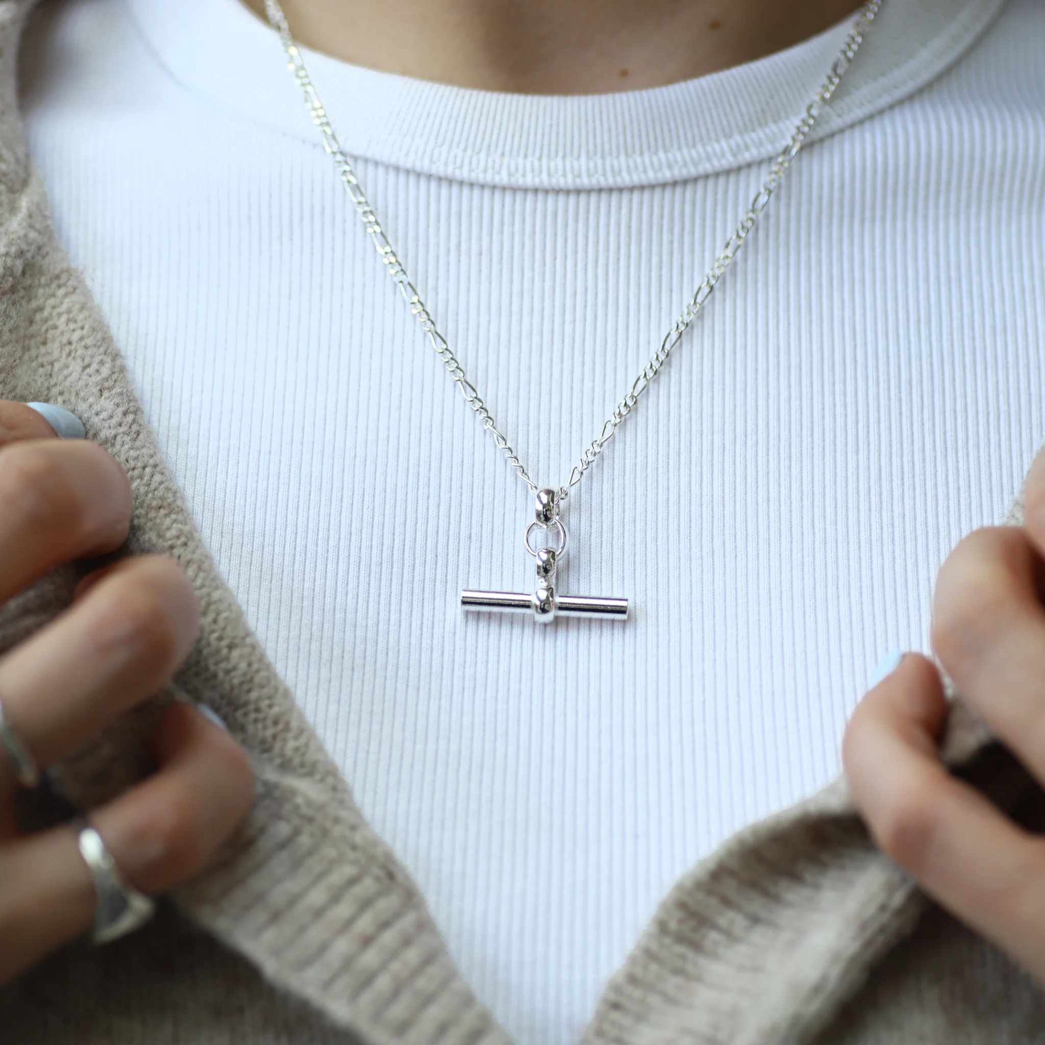Silver Figaro T-Bar Necklace - Image 3