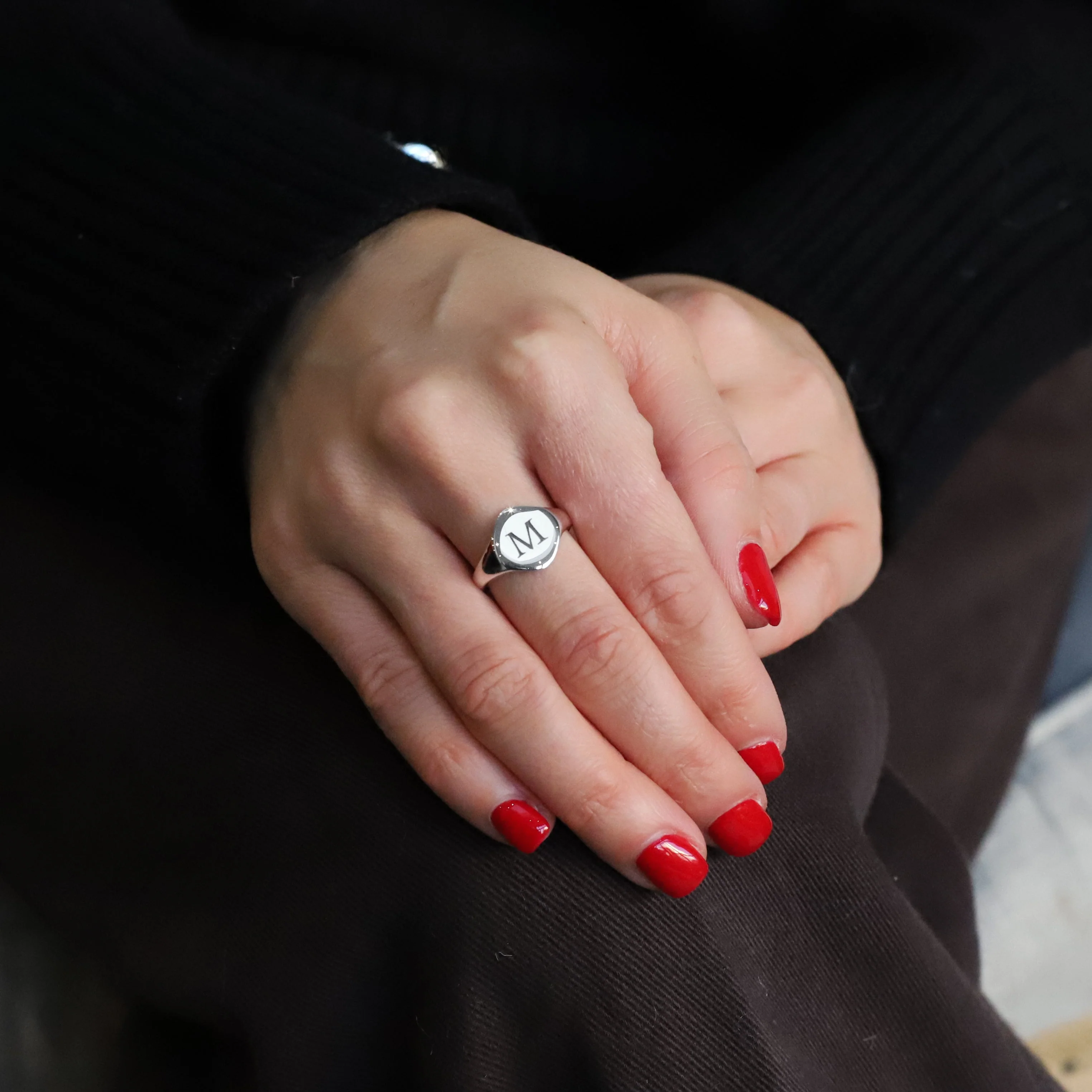 Ladies Oval Sterling Silver Signet Ring - Image 3
